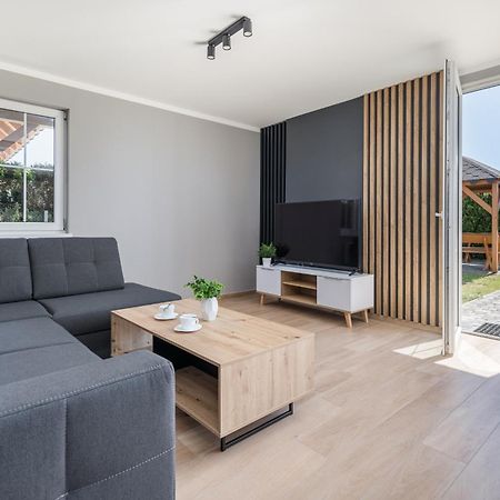 Holiday Houses Alana & Alva With Garden By Noclegi Renters Мендзыводзе Экстерьер фото
