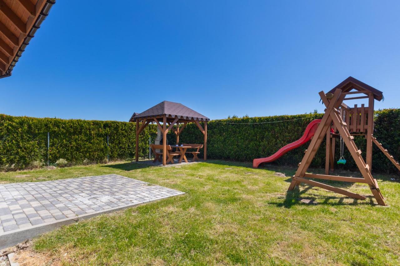 Holiday Houses Alana & Alva With Garden By Noclegi Renters Мендзыводзе Экстерьер фото